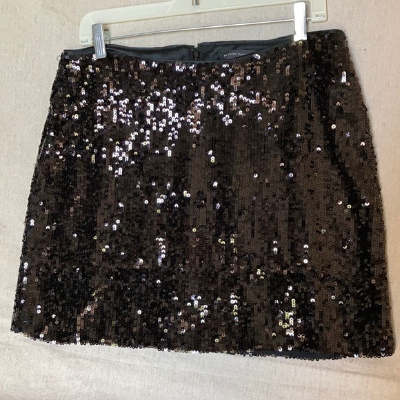 Banana Republic Dresses & Skirts - Black sequin knee length skirt from Banana Republic
